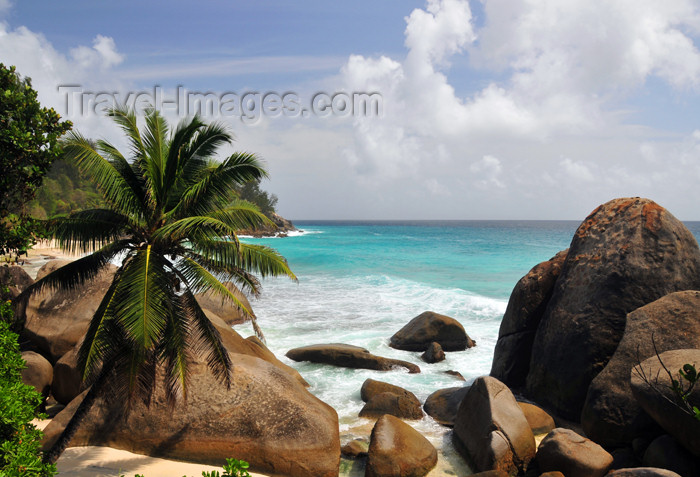 seychelles99: Mahe, Seychelles: Glacis - rocky cove - photo by M.Torres - (c) Travel-Images.com - Stock Photography agency - Image Bank