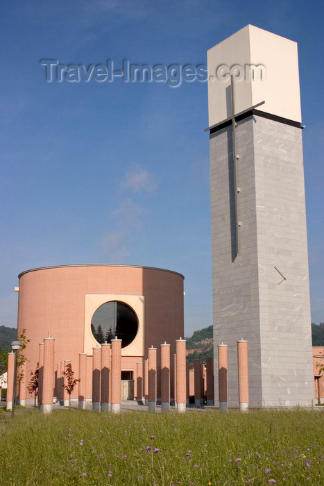 slovenia113: Church of sv. Resnjega Telesa, district of Podutik, Ljubljana, Slovenia - photo by I.Middleton - (c) Travel-Images.com - Stock Photography agency - Image Bank