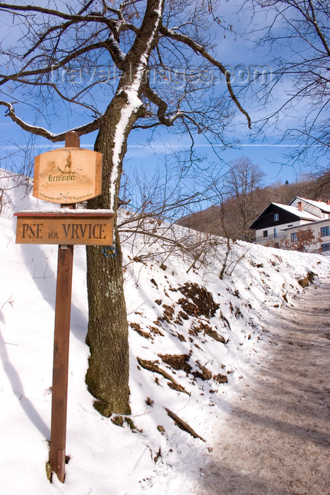 slovenia120: sign on trail - Smarna Gora mountain on the outskirts of Ljubljana, Slovenia - photo by I.Middleton - (c) Travel-Images.com - Stock Photography agency - Image Bank