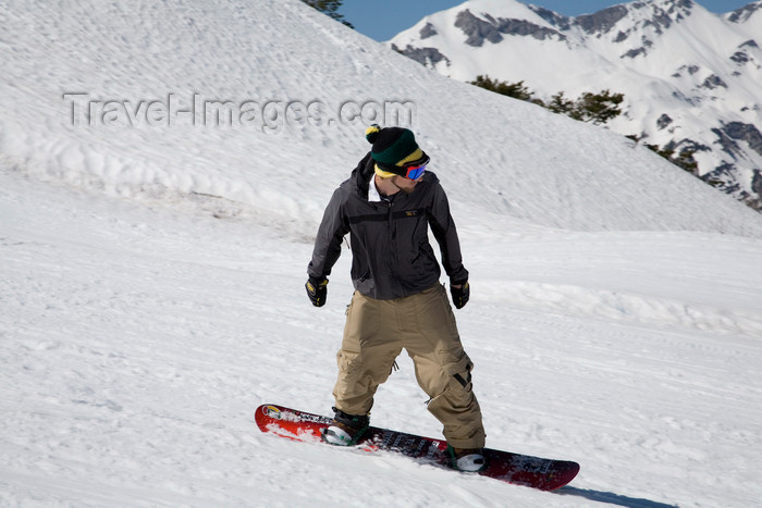 slovenia244: Slovenia - Snowboarder on Vogel mountain in Bohinj - gaining speed - photo by I.Middleton - (c) Travel-Images.com - Stock Photography agency - Image Bank