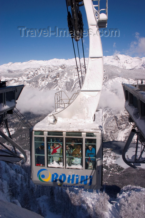 slovenia277: Slovenia - Cable car arriving at Vogel mountain in Bohinj - photo by I.Middleton - (c) Travel-Images.com - Stock Photography agency - Image Bank