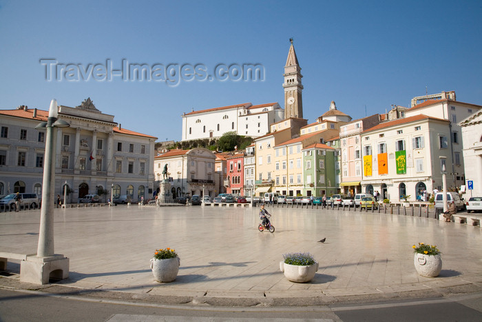 slovenia293: Slovenia - Piran - Slovenian Istria region: Tartinijev square, named after composer and violinist Giuseppe Tartini - photo by I.Middleton - (c) Travel-Images.com - Stock Photography agency - Image Bank