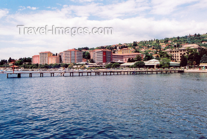 slovenia404: Slovenia - Portoroz: waterfront - pier and hotels on Obala avenue - Portoroz gulf - Adriatic sea - photo by M.Torres - (c) Travel-Images.com - Stock Photography agency - Image Bank