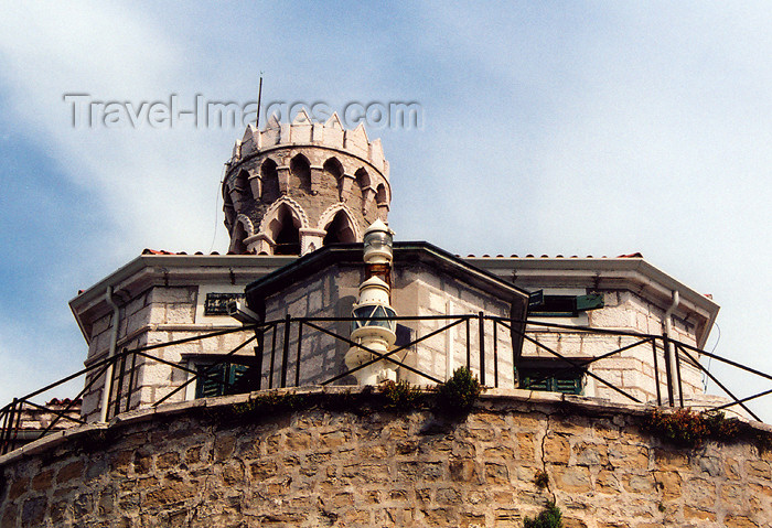 slovenia411: Slovenia - Piran: tower and lighthouse at the extreme of the peninsula - Punta Madonna - Presernovo nabrezje - photo by M.Torres - (c) Travel-Images.com - Stock Photography agency - Image Bank