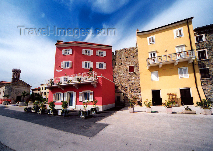 slovenia418: Slovenia - Piran: colourful facades along the promenade - Presernovo nabrezje - photo by M.Torres - (c) Travel-Images.com - Stock Photography agency - Image Bank