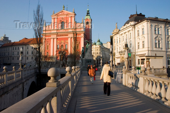 slovenia61: Triple Bridge / Tromostovje, designed by Joze Plecnik and the Franciscan church of the Annunciation in Presernov trg, Ljubljana, Slovenia - photo by I.Middleton - (c) Travel-Images.com - Stock Photography agency - Image Bank