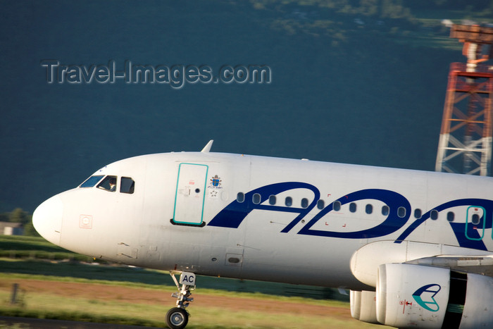 slovenia634: Slovenia - Brnik Airport: Adria Airways Airbus A320-231 S5-AAC - Airplane taking off from Ljubljana Joze Pucnik Airport - Star Alliance logo and John Paul II coat of arms - photo by I.Middleton - (c) Travel-Images.com - Stock Photography agency - Image Bank
