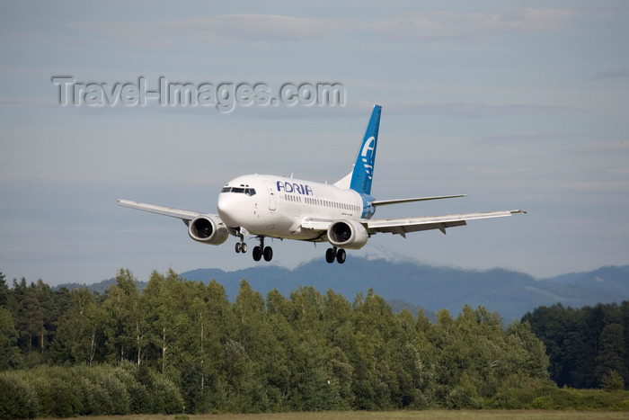 slovenia636: Slovenia - Brnik Airport: Adria Airways Boeing 737-528 UR-GAS landing at Ljubljana Joze Pucnik Airport - photo by I.Middleton - (c) Travel-Images.com - Stock Photography agency - Image Bank