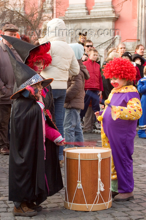 slovenia721: Slovenia - Ljubliana: Pust celebrations - clown and witches - photo by I.Middleton - (c) Travel-Images.com - Stock Photography agency - Image Bank