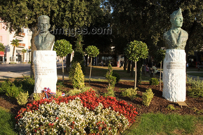 slovenia737: Koper (Capodistria) - Slovenian Istria region / Slovenska Istra - Slovenia: monuments to Slovene national heroes - photo by I.Middleton - (c) Travel-Images.com - Stock Photography agency - Image Bank