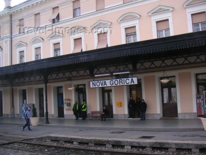 slovenia8: Slovenia - Nova Gorica - Goriska / Gorizia region: railway station - photo by A.Kilroy - (c) Travel-Images.com - Stock Photography agency - Image Bank