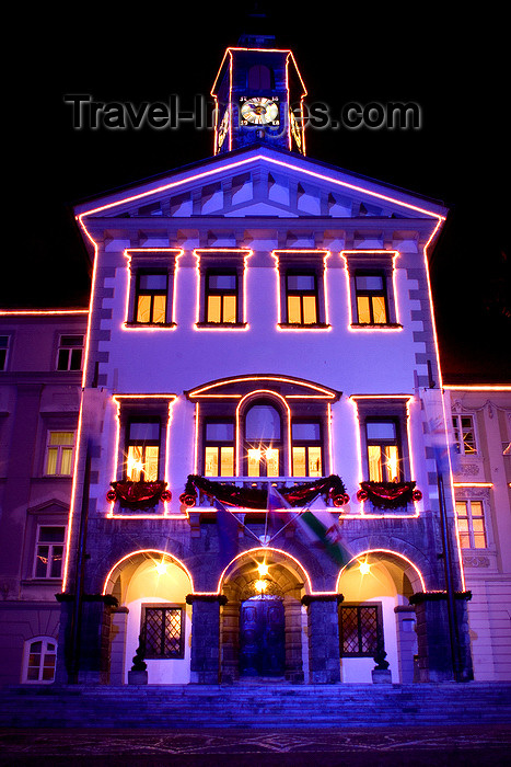 slovenia84: Town hall lit up at night for Christmas, Ljubljana, Slovenia - photo by I.Middleton - (c) Travel-Images.com - Stock Photography agency - Image Bank