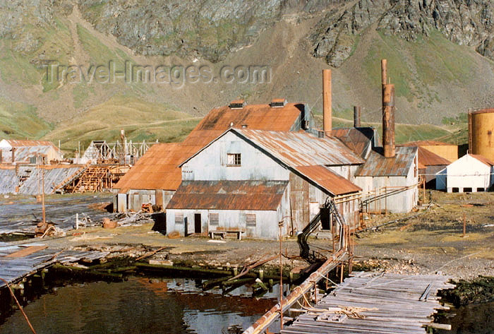south-georgia32: South Georgia - Grytviken: abandoned whale oil factory (photo by G.Frysinger) - (c) Travel-Images.com - Stock Photography agency - Image Bank