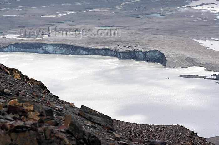 south-georgia68: South Georgia - Hutsvik - view from the mountains - Antarctic region images by C.Breschi - (c) Travel-Images.com - Stock Photography agency - Image Bank
