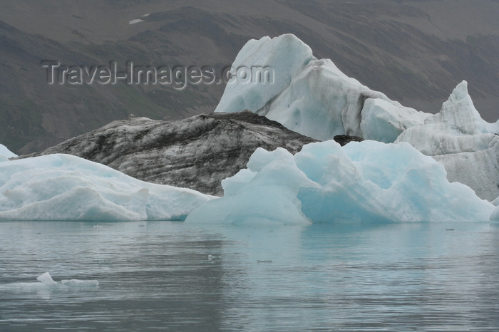 south-georgia77: South Georgia - Hutsvik - icebergs - Antarctic region images by C.Breschi - (c) Travel-Images.com - Stock Photography agency - Image Bank