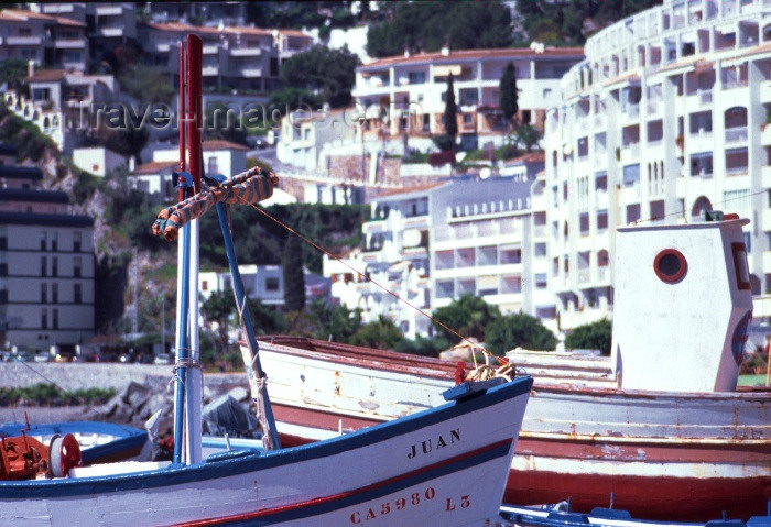 spai186: Spain / España - Salobreña (provincia de Granada): boats - photo by F.Rigaud - (c) Travel-Images.com - Stock Photography agency - Image Bank