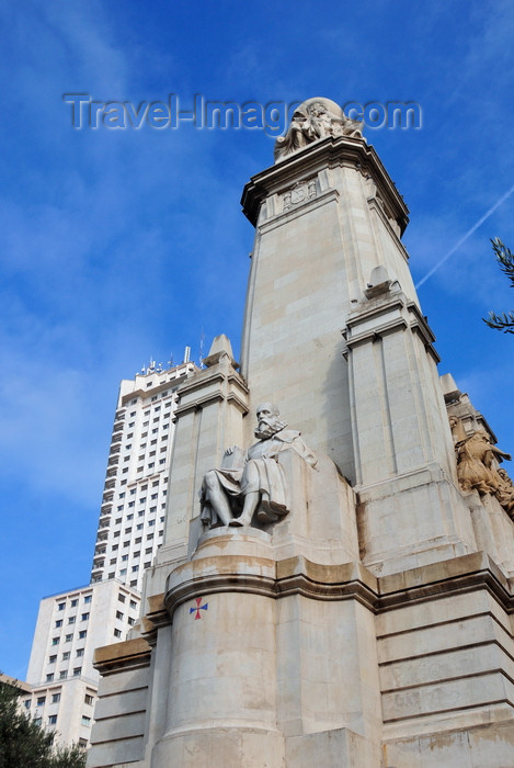 spai434: Madrid, Spain: Cervantes monument - architects Rafael Martínez Zapatero and Pedro Muguruza - Plaza de España - monumento a Miguel de Cervantes - photo by M.Torres - (c) Travel-Images.com - Stock Photography agency - Image Bank