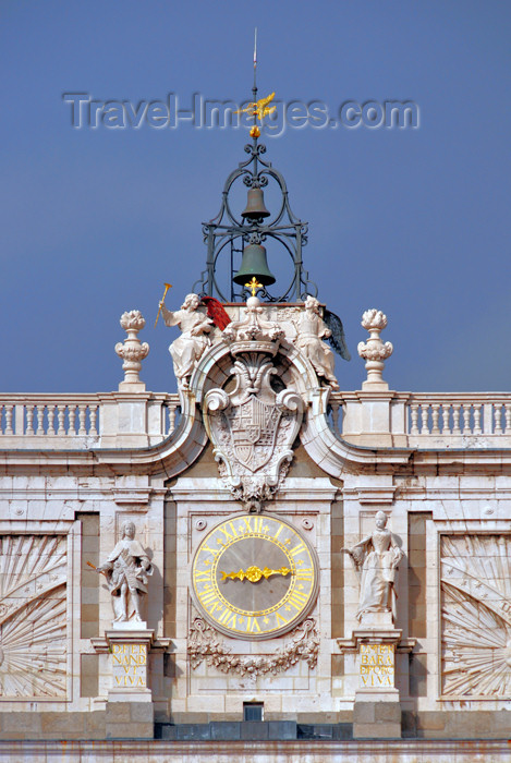 spai445: Spain / España - Madrid: Royal Palace / Palacio Real - clock, bells and coat of arms - south façade - photo by M.Torres - (c) Travel-Images.com - Stock Photography agency - Image Bank