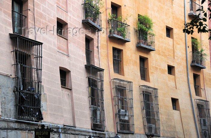 spai464: Madrid, Spain: jail-like façade on Calle Cava de S.Miguel - photo by M.Torres - (c) Travel-Images.com - Stock Photography agency - Image Bank