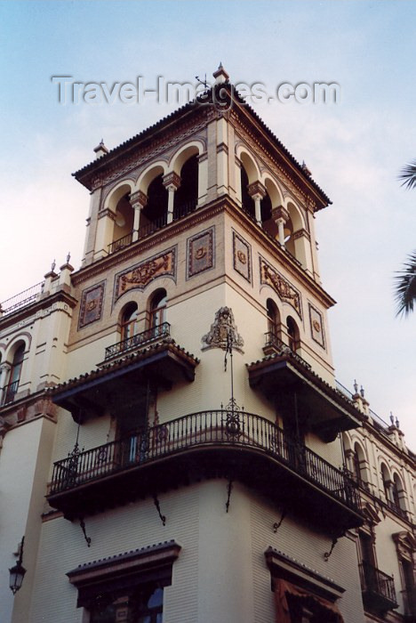 spai59: Spain / España - Sevilla / Seville/SVQ: classical hotel - photo by M.Torres - (c) Travel-Images.com - Stock Photography agency - Image Bank