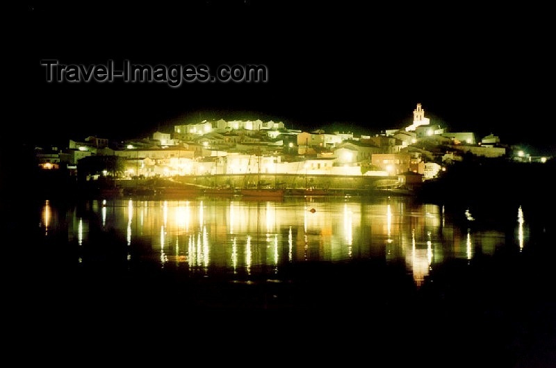 spai61: Spain / España - Sanlucar de Guadiana (provincia de Huelva) : from Alcoutim - at night - photo by M.Torres - (c) Travel-Images.com - Stock Photography agency - Image Bank