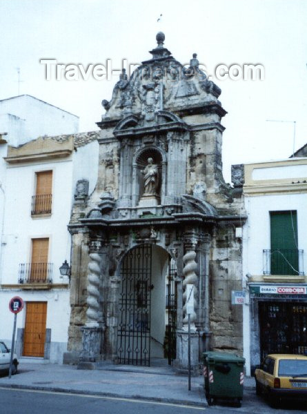 spai8: Spain / España - Cordoba / ODB : gate - Historic Centre of Cordoba - Unesco world heritage site  (Andalucía) - photo by M.Torres - (c) Travel-Images.com - Stock Photography agency - Image Bank