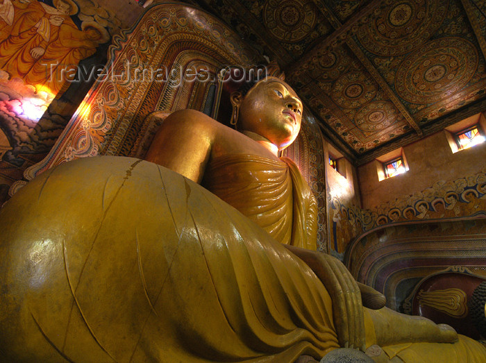 sri-lanka106: Hikkaduwa, Southern Province, Sri Lanka: Sitting Buddha, Hell Temple - photo by B.Cain - (c) Travel-Images.com - Stock Photography agency - Image Bank