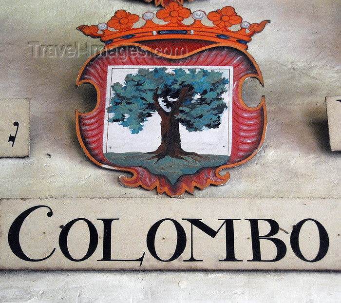 sri-lanka154: Colombo, Sri Lanka: Colombo's civic arms in the Dutch period - Dutch Period Museum - Pettah - photo by M.Torres - (c) Travel-Images.com - Stock Photography agency - Image Bank