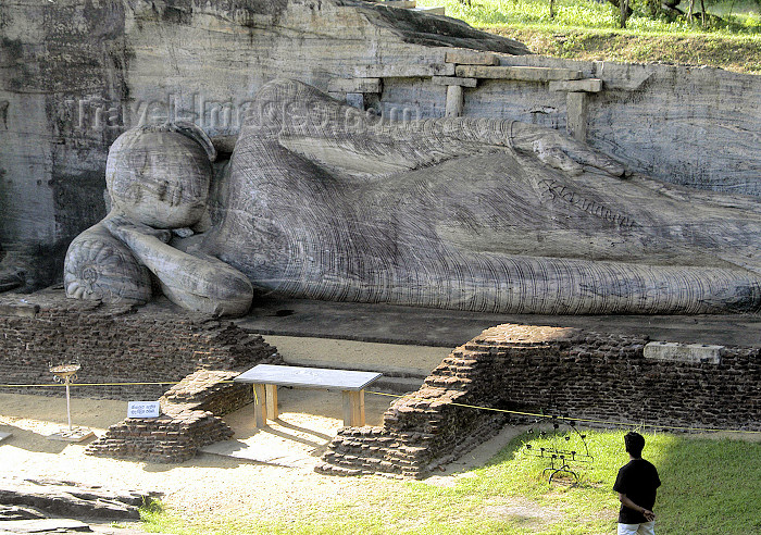 sri-lanka19: Polonnaruwa, North Central province, Sri Lanka: reclining Buddha entering Nirvana - 14 meters long statue -  Ancient City of Polonnaruwa - Unesco World Heritage site - photo by B.Cain - (c) Travel-Images.com - Stock Photography agency - Image Bank