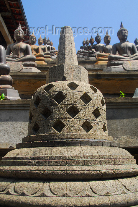sri-lanka199: Colombo, Sri Lanka: Gangaramaya Temple - Borobudur style stupa - Slave island - photo by M.Torres - (c) Travel-Images.com - Stock Photography agency - Image Bank