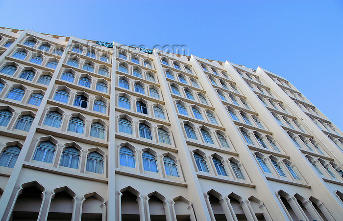 sri-lanka209: Colombo, Sri Lanka: moorish windows of the Holiday Inn hotel - Sir Mohameed Marcan Marker Mw - Kollupitiya - photo by M.Torres - (c) Travel-Images.com - Stock Photography agency - Image Bank