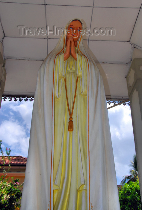 sri-lanka225: Galle, Southern Province, Sri Lanka: the Virgin Mary - small shrine near St. Mary's catholic cathedral - photo by M.Torres - (c) Travel-Images.com - Stock Photography agency - Image Bank