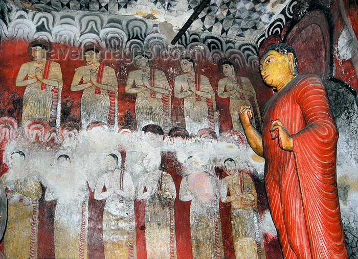 sri-lanka288: Dambulla, Central Province, Sri Lanka: Buddha and mural paintings - Devaraja lena - Dambulla cave temple - UNESCO World Heritage Site - photo by M.Torres - (c) Travel-Images.com - Stock Photography agency - Image Bank