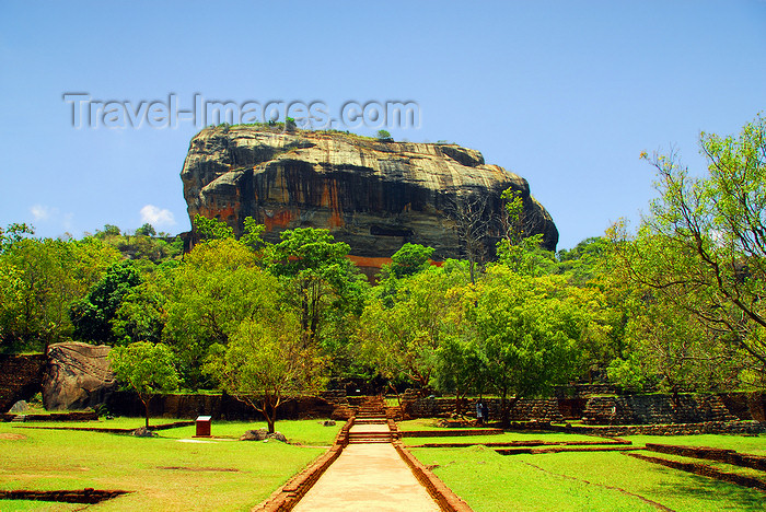 sri-lanka300: Sigiriya, Central Province, Sri Lanka: palace and garden built by King Kasyapa during the 5th century AD - Unesco World Heritage site - photo by M.Torres - (c) Travel-Images.com - Stock Photography agency - Image Bank