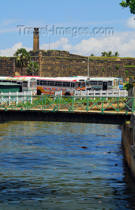 sri-lanka34: Galle, Southern Province, Sri Lanka: northern walls, canal and bus station - Old Town - UNESCO World Heritage Site - photo by M.Torres - (c) Travel-Images.com - Stock Photography agency - Image Bank