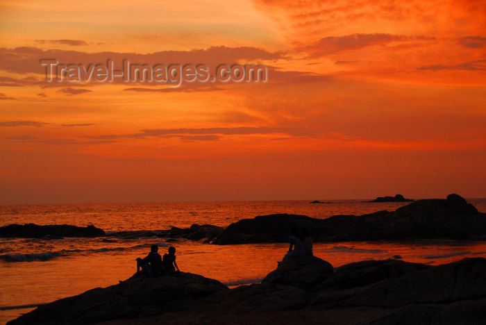 sri-lanka355: Bentota, Galle District, Southern Province, Sri Lanka: couples watch the sunset - photo by M.Torres - (c) Travel-Images.com - Stock Photography agency - Image Bank