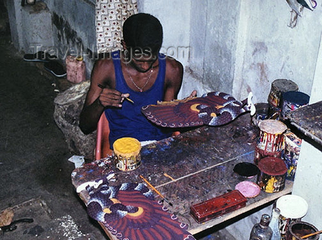 sri-lanka36: Ambalangoda, Southern province, Sri Lanka: wood carver making devil masks - artisan - photo by G.Frysinger - (c) Travel-Images.com - Stock Photography agency - Image Bank