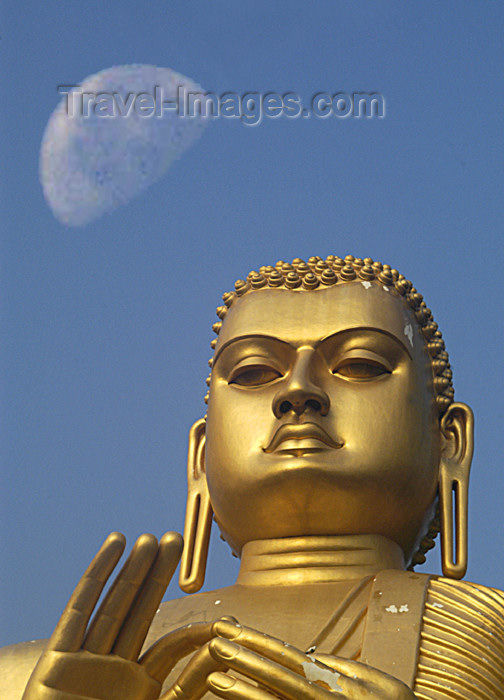 sri-lanka67: Dambulla, Sri Lanka: Golden Buddha & moon, Golden Temple of Dambulla, Unesco world heritage site - photo by B.Cain - (c) Travel-Images.com - Stock Photography agency - Image Bank