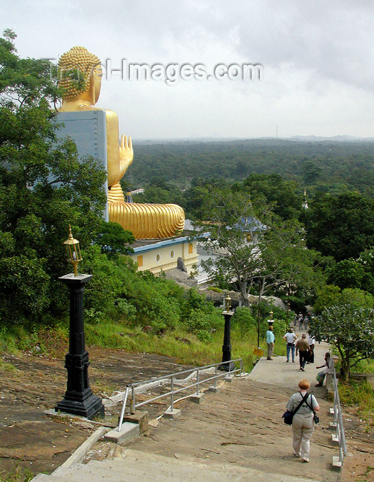 sri-lanka70: Dambulla, Sri Lanka: Golden Buddha, entrance to Dambulla Caves - path - photo by B.Cain - (c) Travel-Images.com - Stock Photography agency - Image Bank