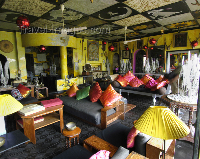 sri-lanka75: Kandy, Central Province, Sri Lanka: Helga's Folly - hotel main room - photo by B.Cain - (c) Travel-Images.com - Stock Photography agency - Image Bank