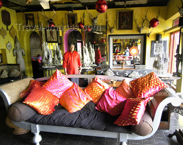 sri-lanka76: Kandy, Central Province, Sri Lanka: Helga's Folly hotel sitting area - couch - photo by B.Cain - (c) Travel-Images.com - Stock Photography agency - Image Bank