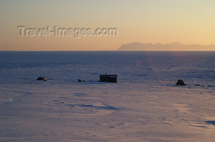svalbard21: Svalbard - Spitsbergen island - Isfjorden: sunset - seen from Hiorthhamn - photo by A.Ferrari - (c) Travel-Images.com - Stock Photography agency - Image Bank
