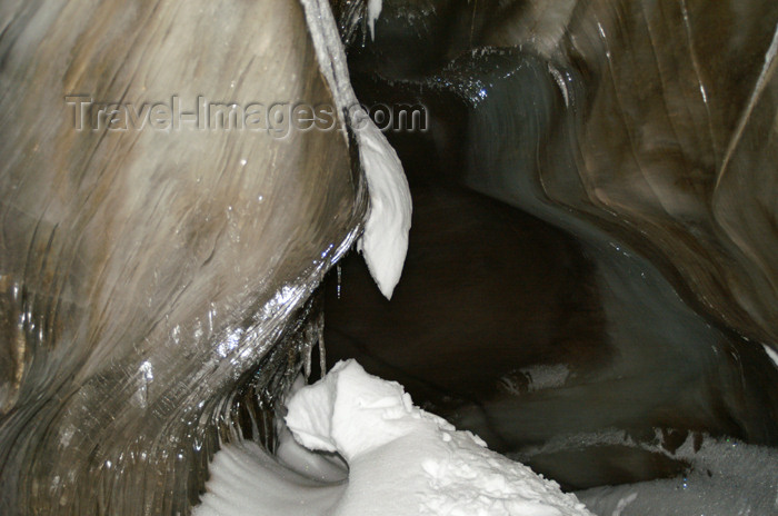 svalbard52: Svalbard - Spitsbergen island - Longyearbreen glacier: ice cave detail - photo by A.Ferrari - (c) Travel-Images.com - Stock Photography agency - Image Bank