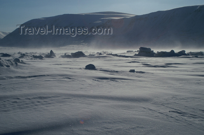 svalbard66: Svalbard - Spitsbergen island - Tempelfjorden: arctic wind - photo by A.Ferrari - (c) Travel-Images.com - Stock Photography agency - Image Bank