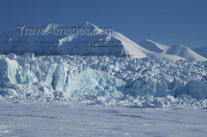 svalbard69: Svalbard - Spitsbergen island - Tempelfjorden: Tunabreen glacier - ice front - photo by A.Ferrari - (c) Travel-Images.com - Stock Photography agency - Image Bank