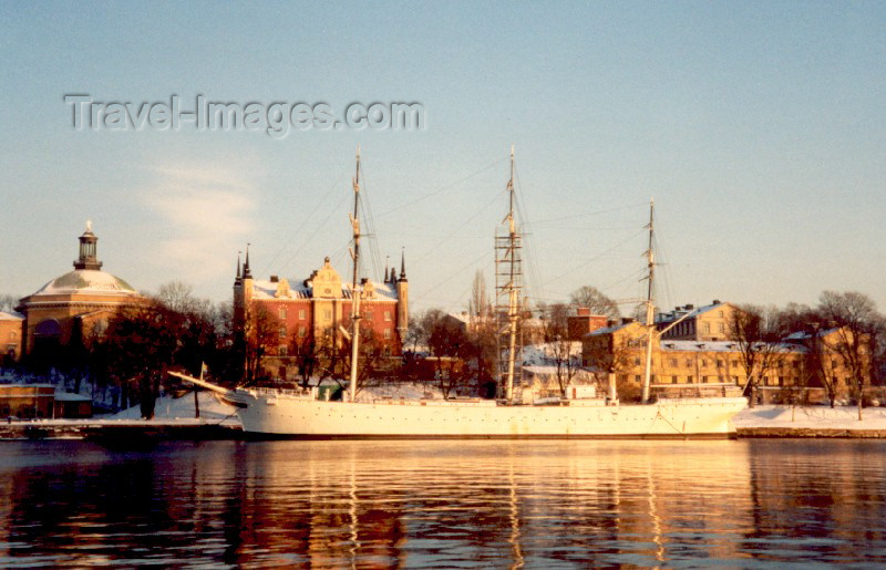 sweden20: Sweden / Isveç - Stockholm: sailing ship af Chapman - the Youth Hostel - Skeppsholmen island - Baltic Sea entrance to Stockholm / af Chapman Vandrarhem (photo by M.Torres) - (c) Travel-Images.com - Stock Photography agency - Image Bank