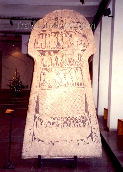 sweden22: Sweden - Stockholm: Viking runic-stone - Museum of National Antiquities / Historiska Museet - Narvagen (photo by M.Torres) - (c) Travel-Images.com - Stock Photography agency - Image Bank