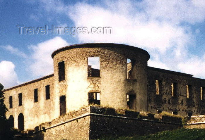 sweden29: Sweden - Kalmar Lan - Oland island: Borgholm Castle ruins - photo by Lars Gewalli - (c) Travel-Images.com - Stock Photography agency - Image Bank