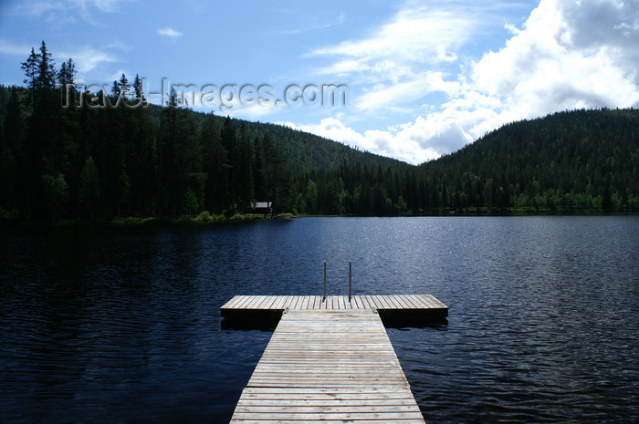 sweden76: Älvdalen, Dalarnas län, Sweden: lake Navarsjö seen from the sauna of Navardalens Vildmarksstation - photo by A.Ferrari - (c) Travel-Images.com - Stock Photography agency - Image Bank