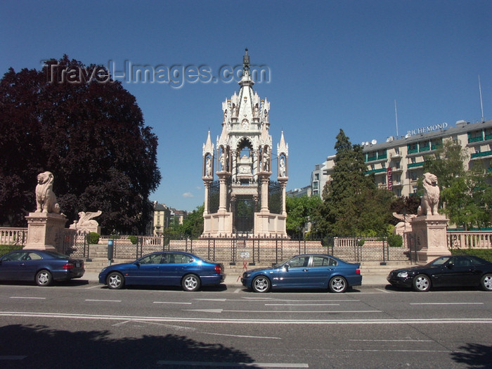 switz149: Switzerland / Suisse / Schweiz / Svizzera - Geneva / Genève / Genf / Ginevra / GVA: Brunswick Monument / monument Brunswick - harles d’Este-Guelph, Duke of Brunswick - Place des Alpes - photo by C.Roux - (c) Travel-Images.com - Stock Photography agency - Image Bank